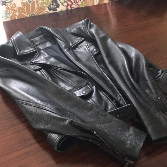 Leather jacket - Picture 4 of 14